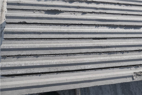 陶?；炷凛p質墻板