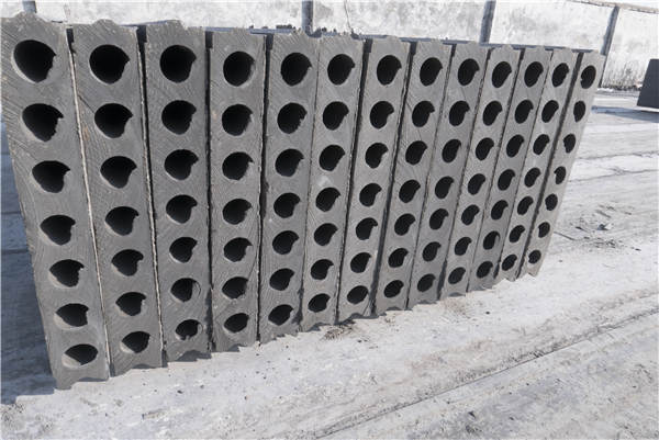 陶?；炷凛p質(zhì)墻板